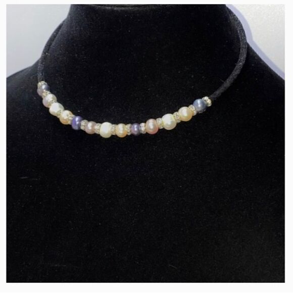 Glamorous Genuine Fresh Water Pearl Choker - Picture 2 of 4